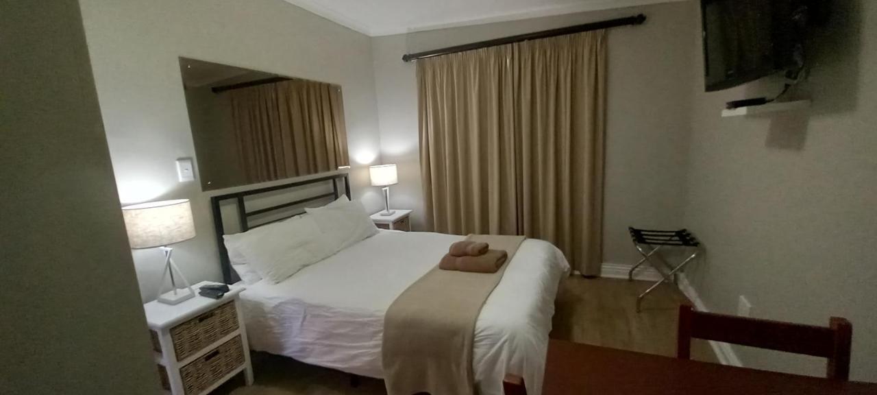 มาซาดา เกสท์เฮาส์ Bed & Breakfast ลางเงอบาน ภายนอก รูปภาพ