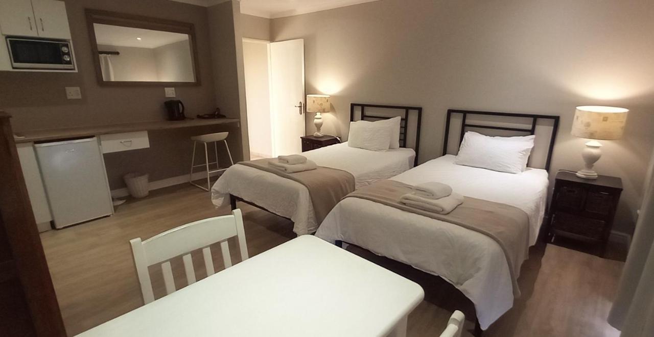 มาซาดา เกสท์เฮาส์ Bed & Breakfast ลางเงอบาน ภายนอก รูปภาพ