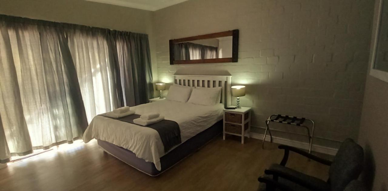 มาซาดา เกสท์เฮาส์ Bed & Breakfast ลางเงอบาน ภายนอก รูปภาพ